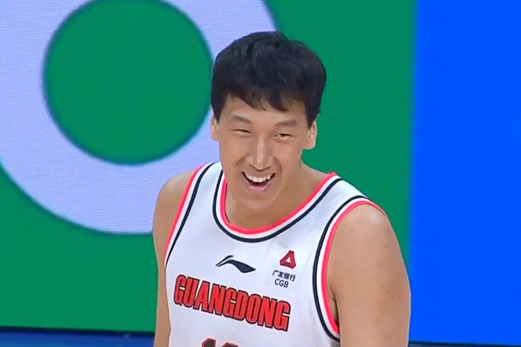 高炮臺開火！杜潤旺10中8&三分6中5砍下全隊第二高的21分